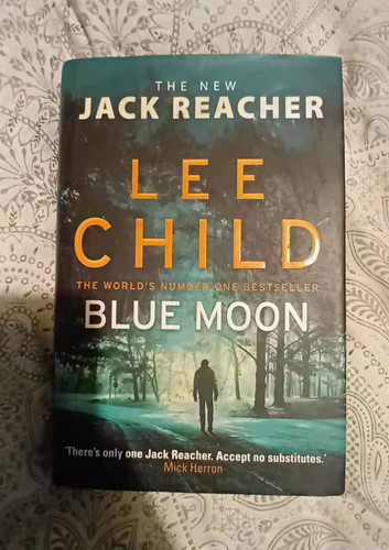 Lee child blue moon hardcover - child,