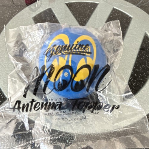Blue moon mooneyes antenna - blue,
